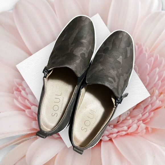 SOUL Naturalizer Turner Slip-On - Picture 6 of 7